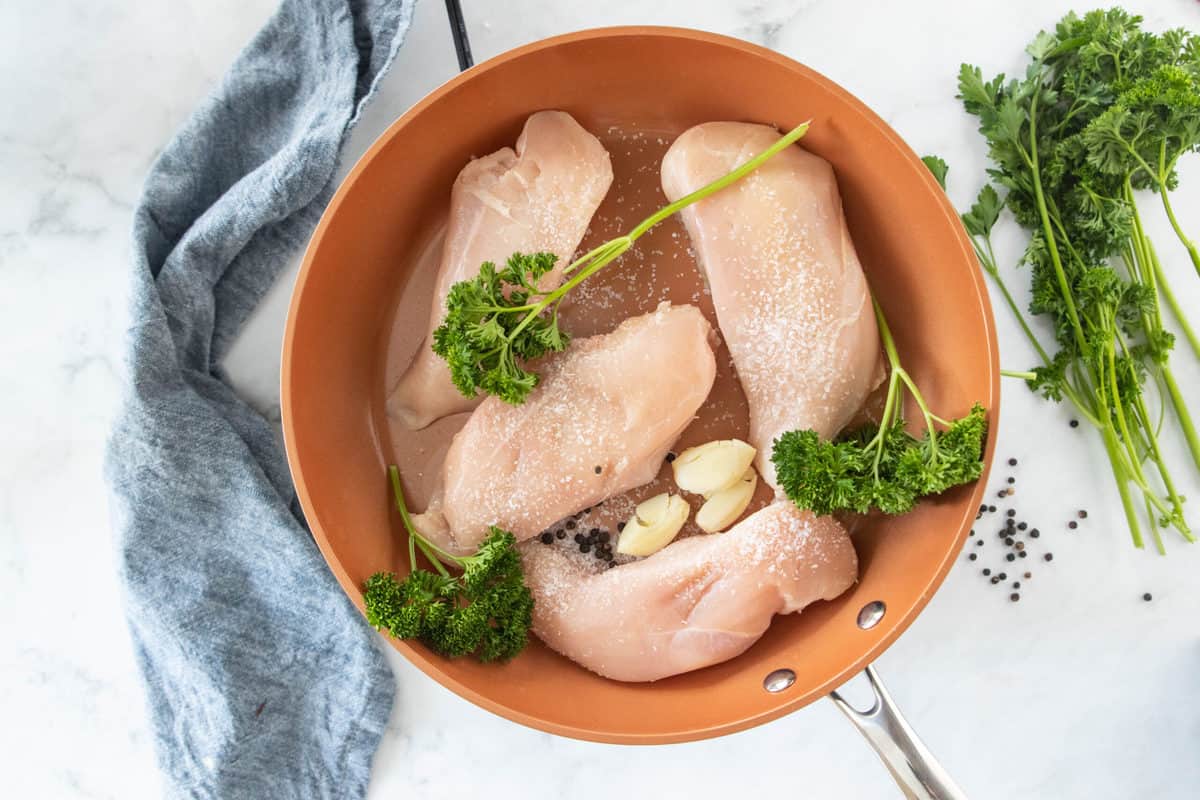 How to Boil Frozen Chicken and How Much Time Does It Take to Cook?