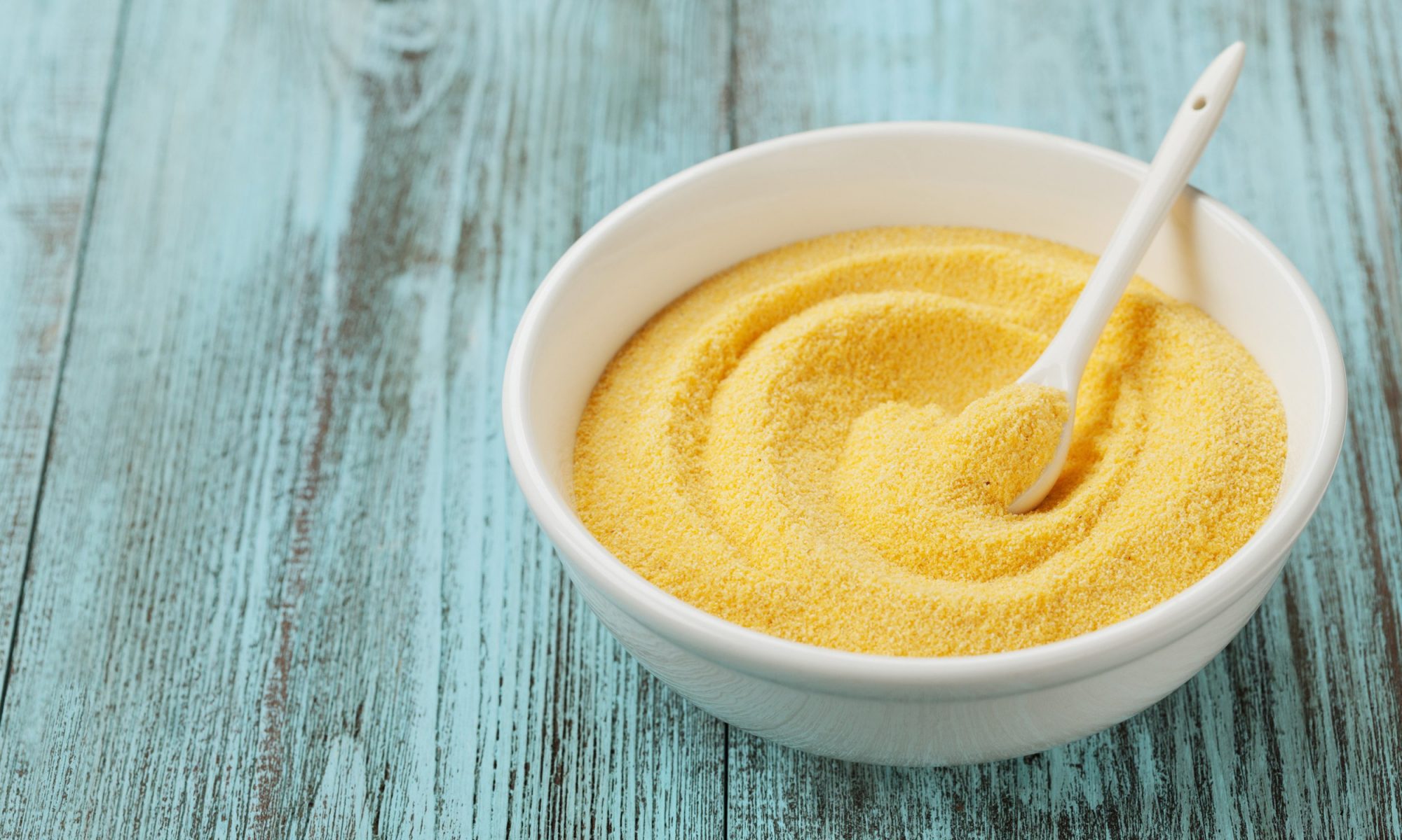 What Is The Difference Between Corn Grits And Cornmeal?