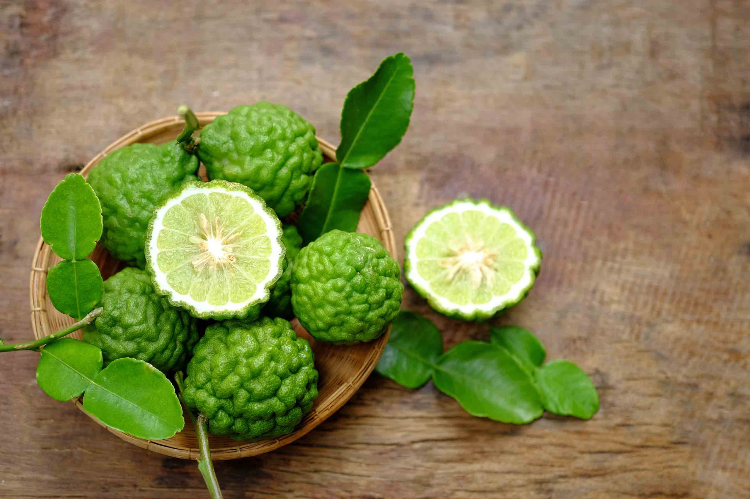 10 Substitutes for Kaffir Lime Leaves