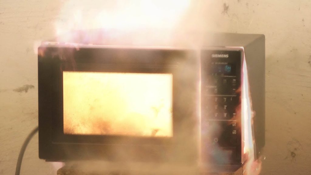 4 Things To Do When Your Oven Starts Sparking