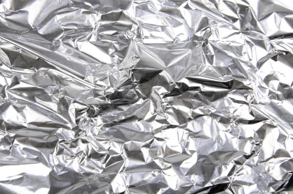 Can Aluminum Foil Substitute for Parchment Paper