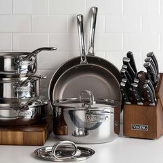 Calphalon vs. Cuisinart Cookware (Which One Is Better?)