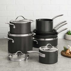 Hard-Anodized Cookware