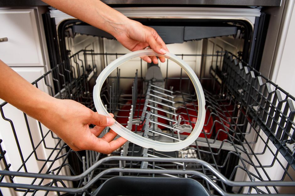 Is Instant Pot Lid Dishwasher Safe?