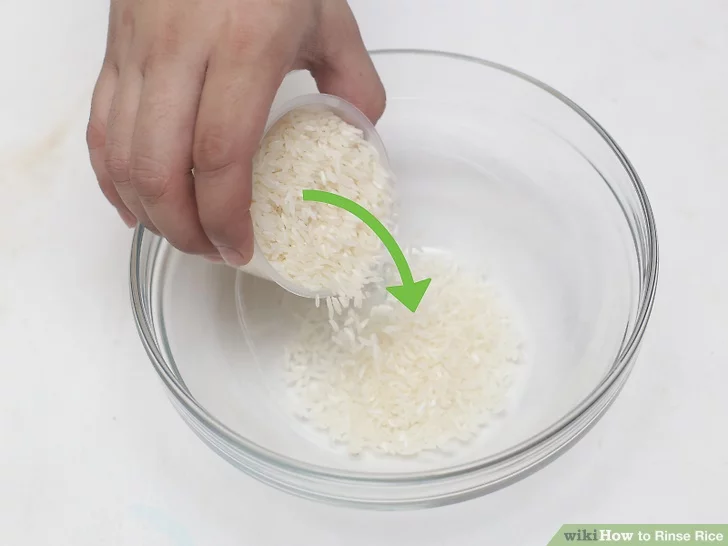 "Punch" the Rice With Your Hands