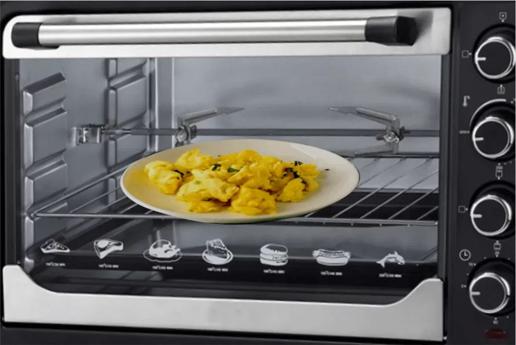 Your guide to reheating scrambled eggs in oven is as follows: