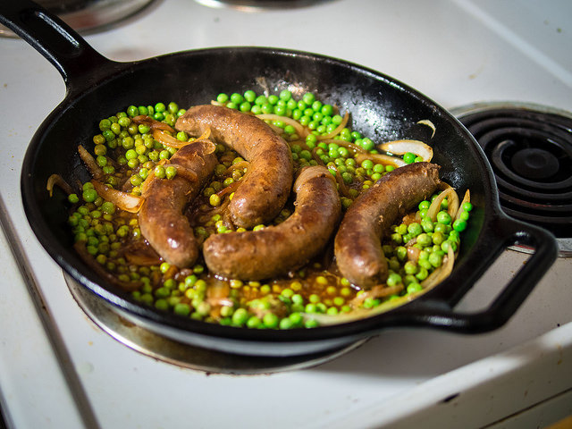 Peas with sausages