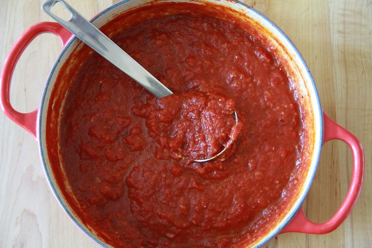 To thicken my tomato sauce, what can I do?