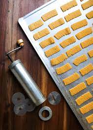 Best Cookie Press for Making Cheese Straws Reviewed!