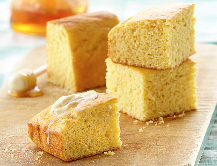 Cornbread with Cabbage Rolls