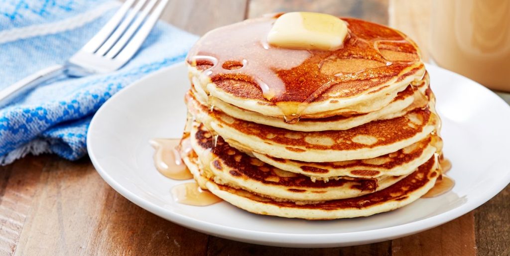 What are the advantages of making pancakes with eggs?