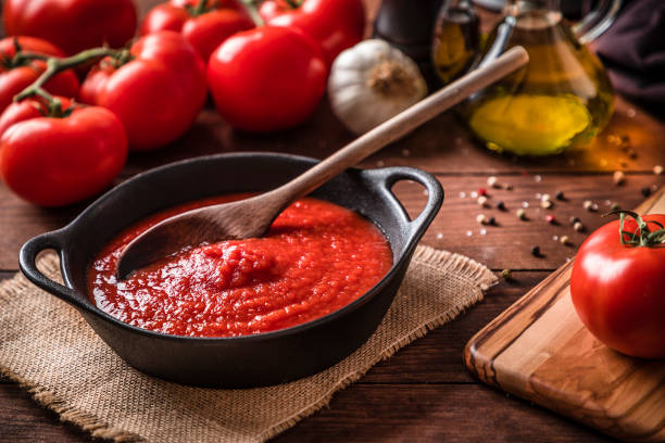 How to make tomato paste at home?