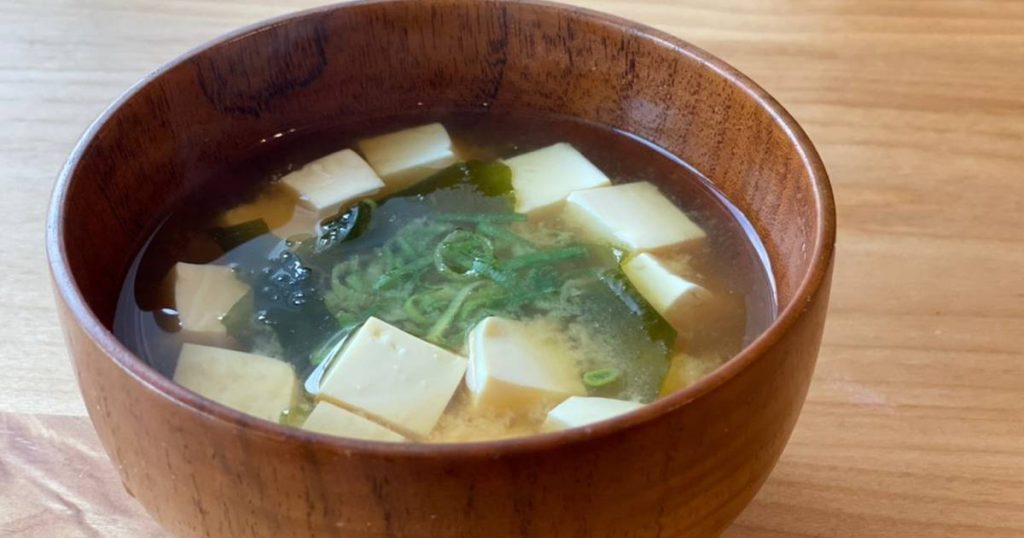 What are the medical advantages of miso soup?