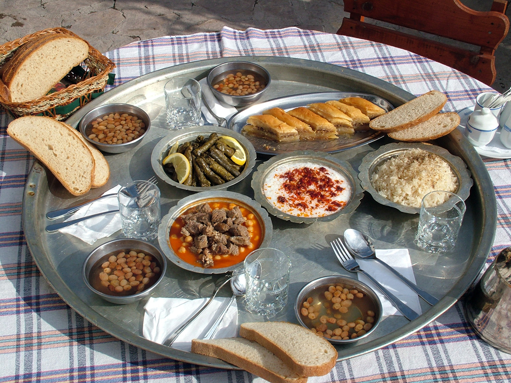 What are the most popular nuts in Turkish cuisine?