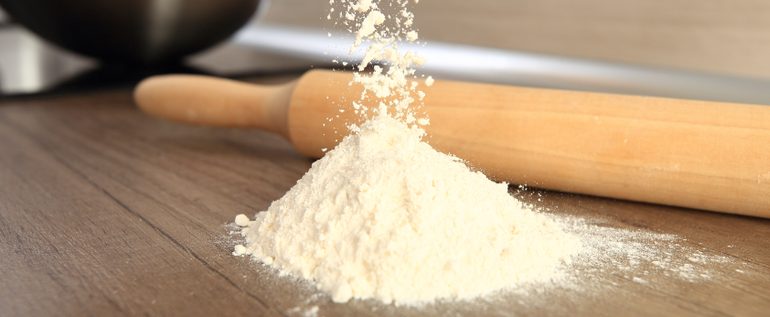 Is there a difference between cake flour and regular flour?