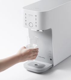 10-Cup Pitcher for Reshaping Water