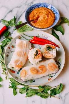 Differences in cultural impact on Chinese and Vietnamese cuisine: 