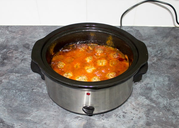 For how long would you be able to keep meatballs in a stewing pot