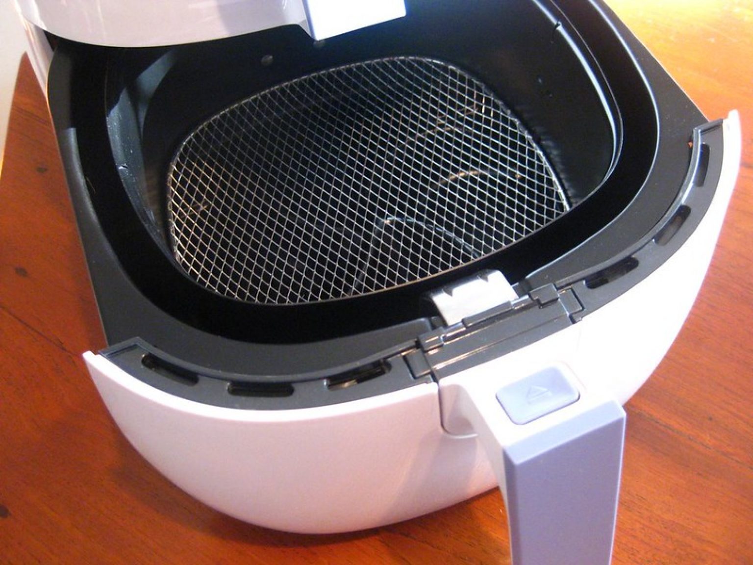 Causes And Solutions For Air Fryer Basket Peeling