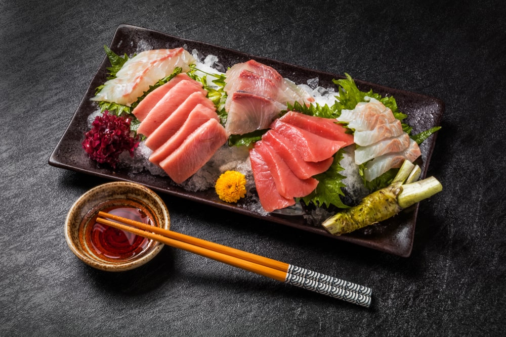 What's the Difference Between Nigiri and Sashimi?