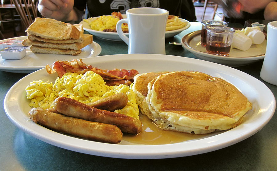 America's Breakfast Foods - The 21 Best You Must Try