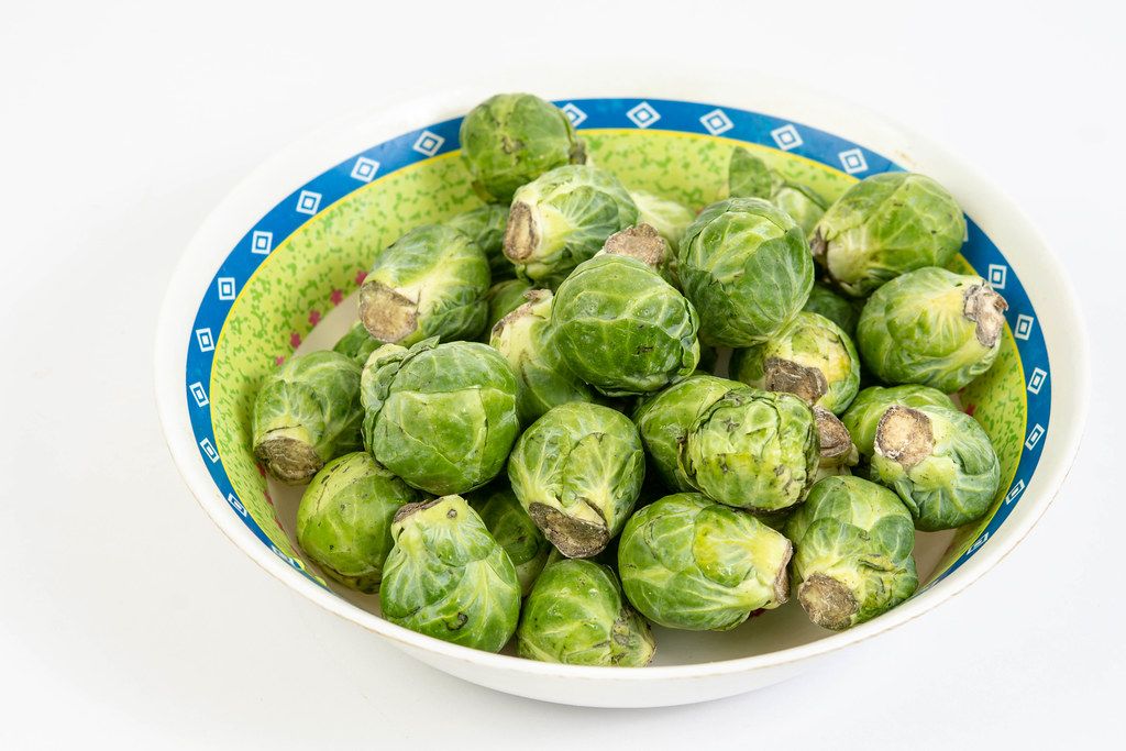 Can you eat raw brussels sprouts? (It is safe?)