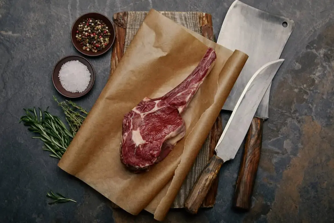 Butcher Paper vs Parchment Paper - What's the Difference?