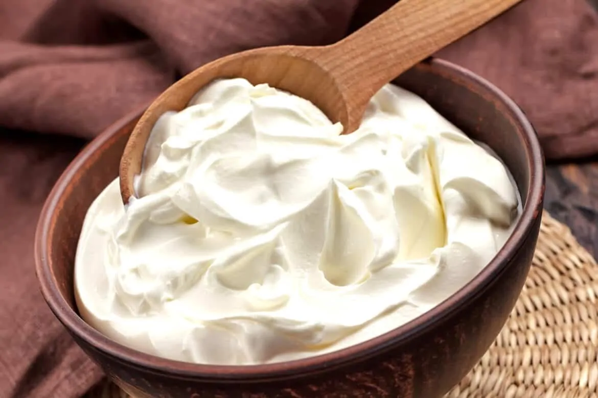 cream cheese vs. sour cream - what's the difference?