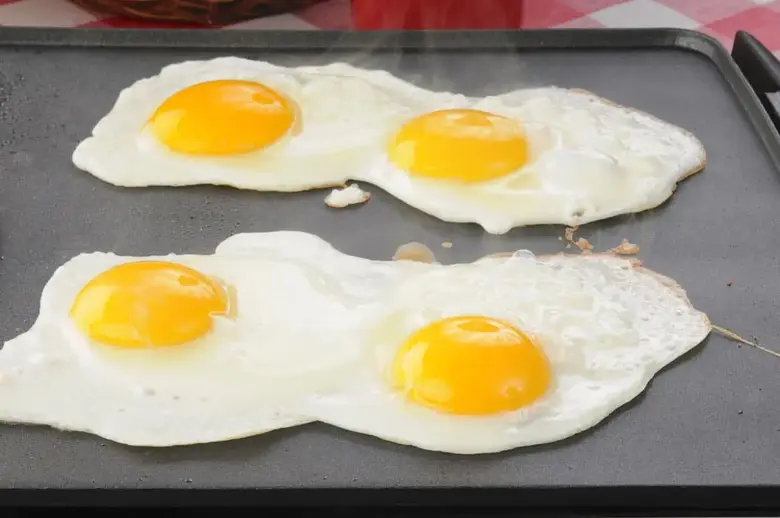 Iron Temperature for Eggs - The Definitive Guide