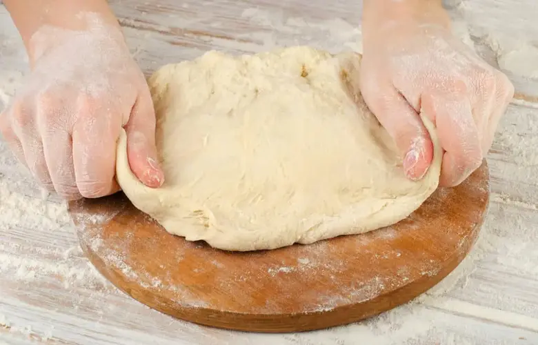 Pizza dough does not stretch - what to do?