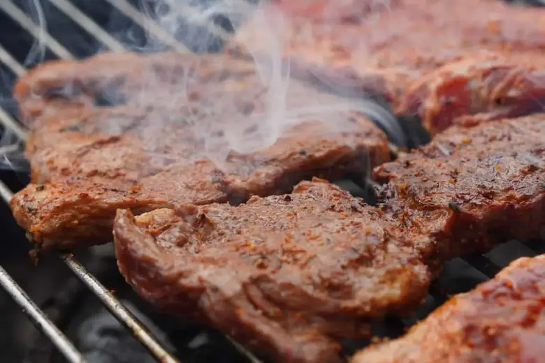 The Best Meats to Smoke for a Beginner - The Ultimate Guide