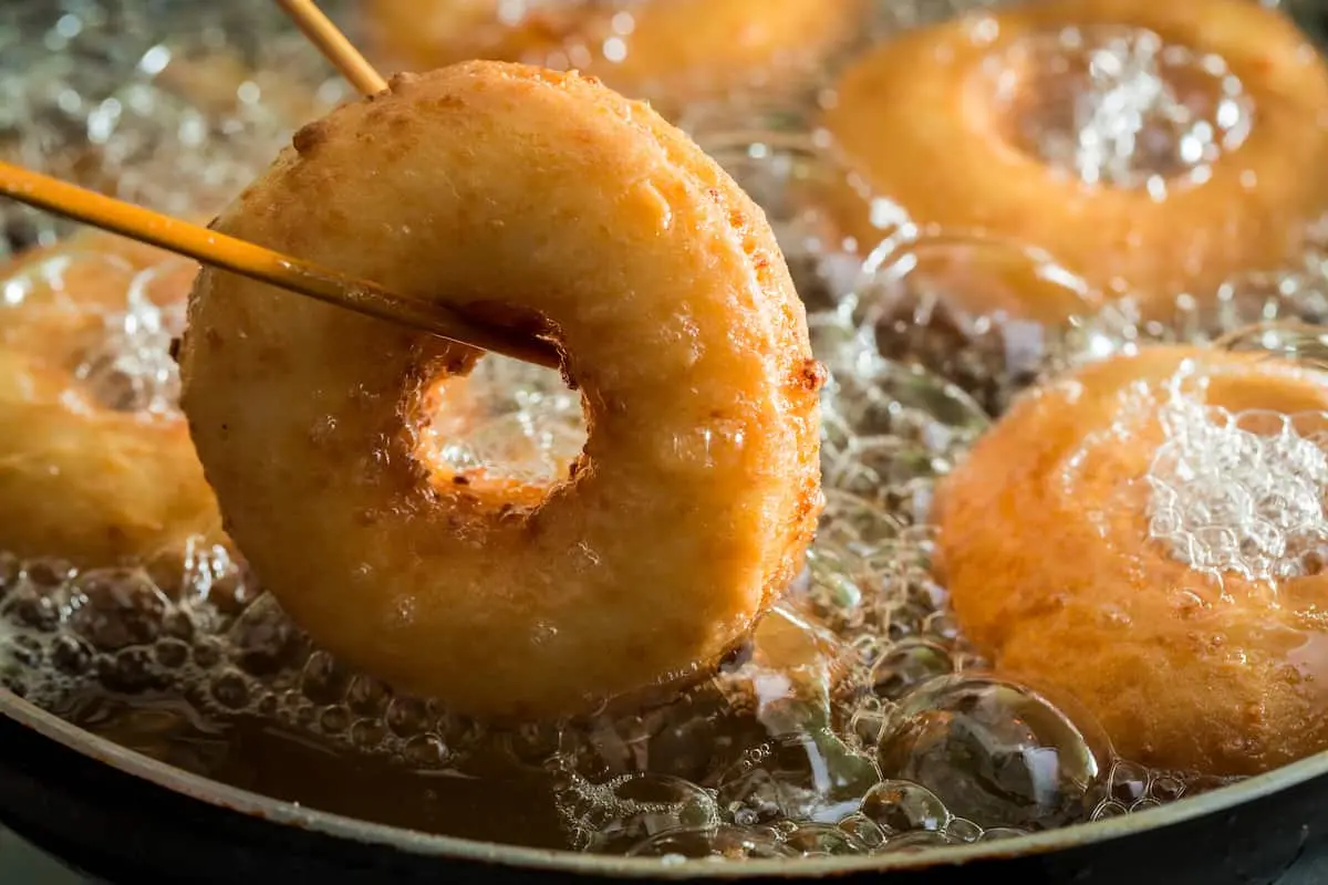 The best oil for frying donuts