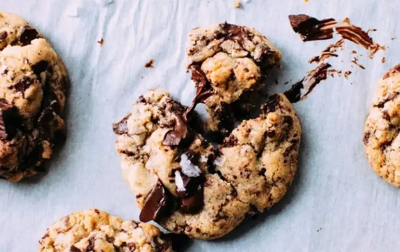 The Best Substitutes for Vanilla Extract in Cookies