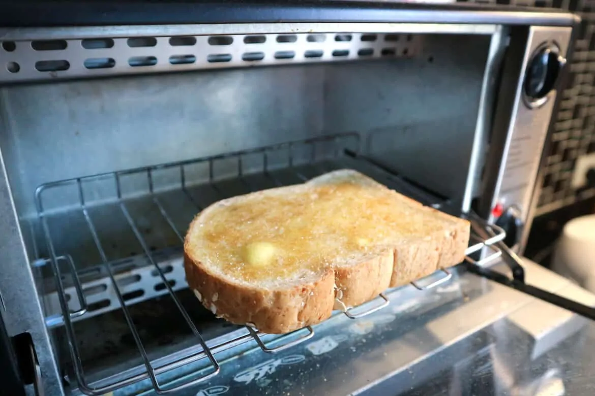 Toaster Vs Toaster Oven - What's the difference?