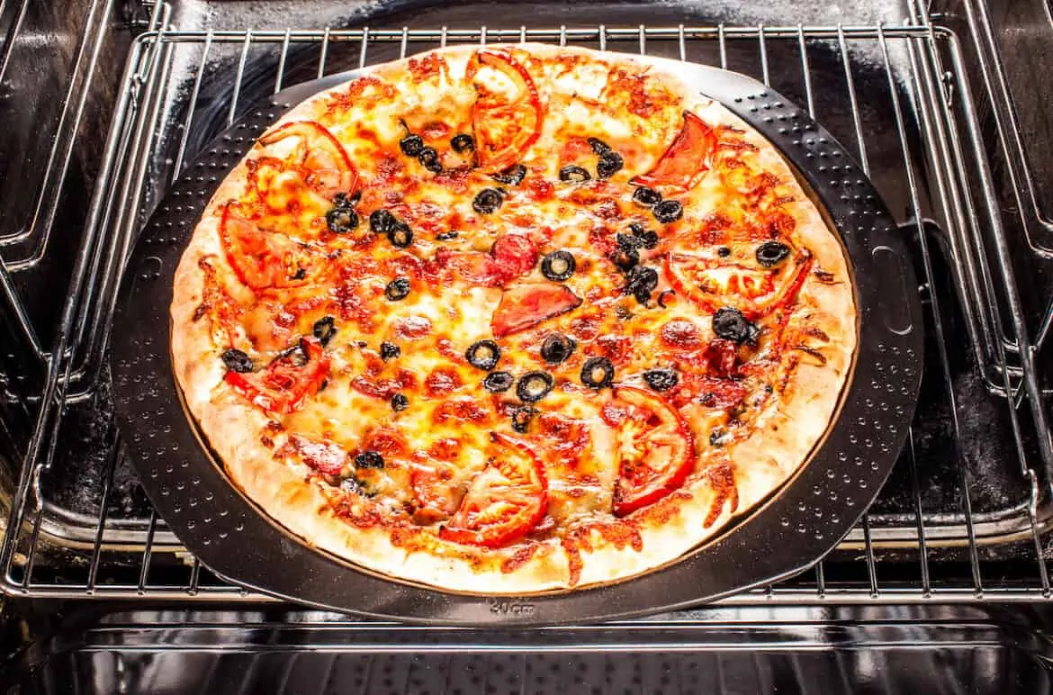 Best Pizza Stone Substitutes - The Ultimate Guide