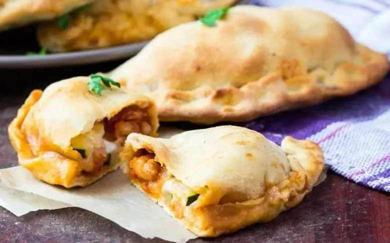 How to reheat a calzone - The best way